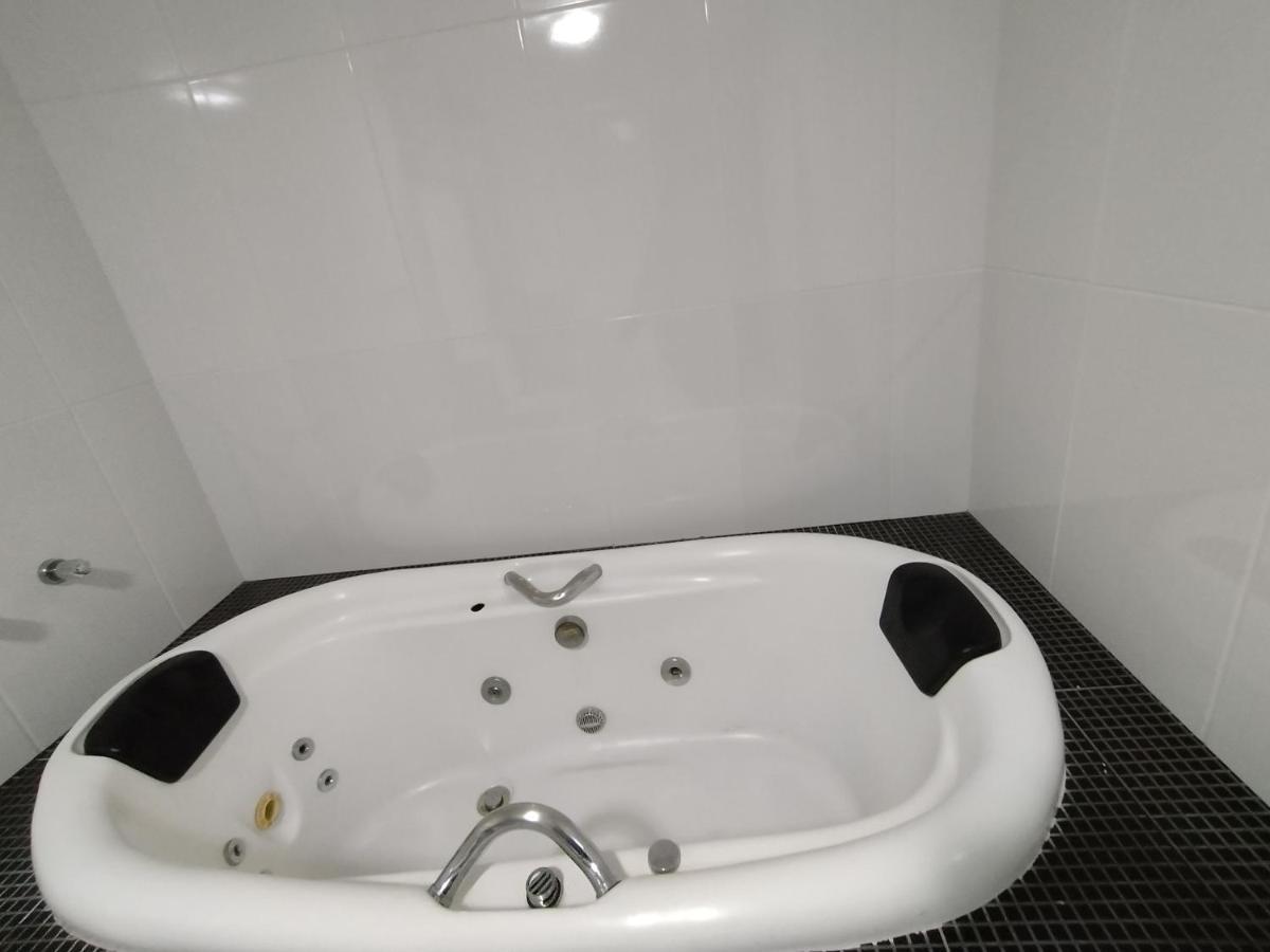 Homestay De Charme Com Hidromassagem E Lareira *